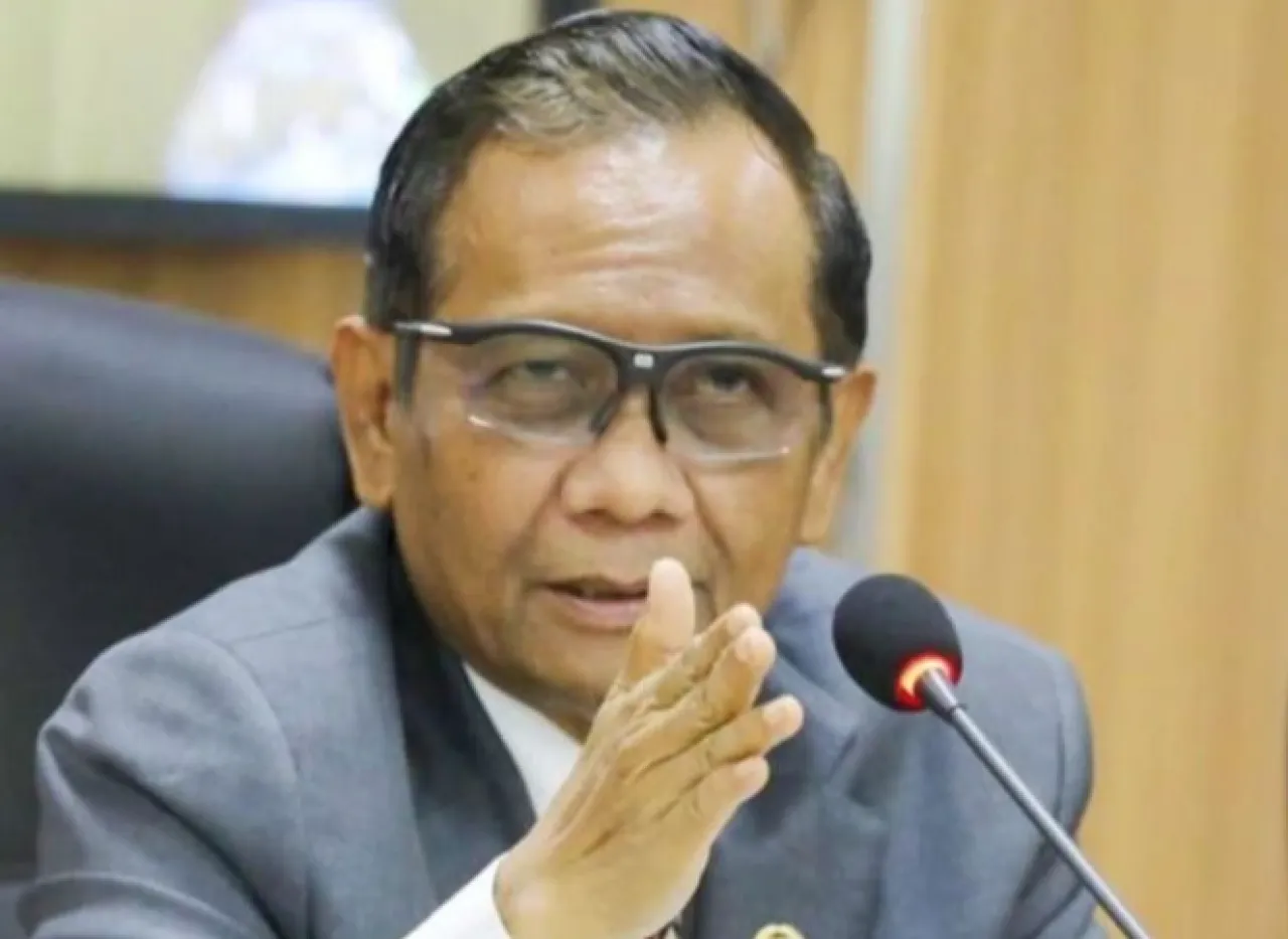 Cucu Mahfud MD juga Keracunan MBG