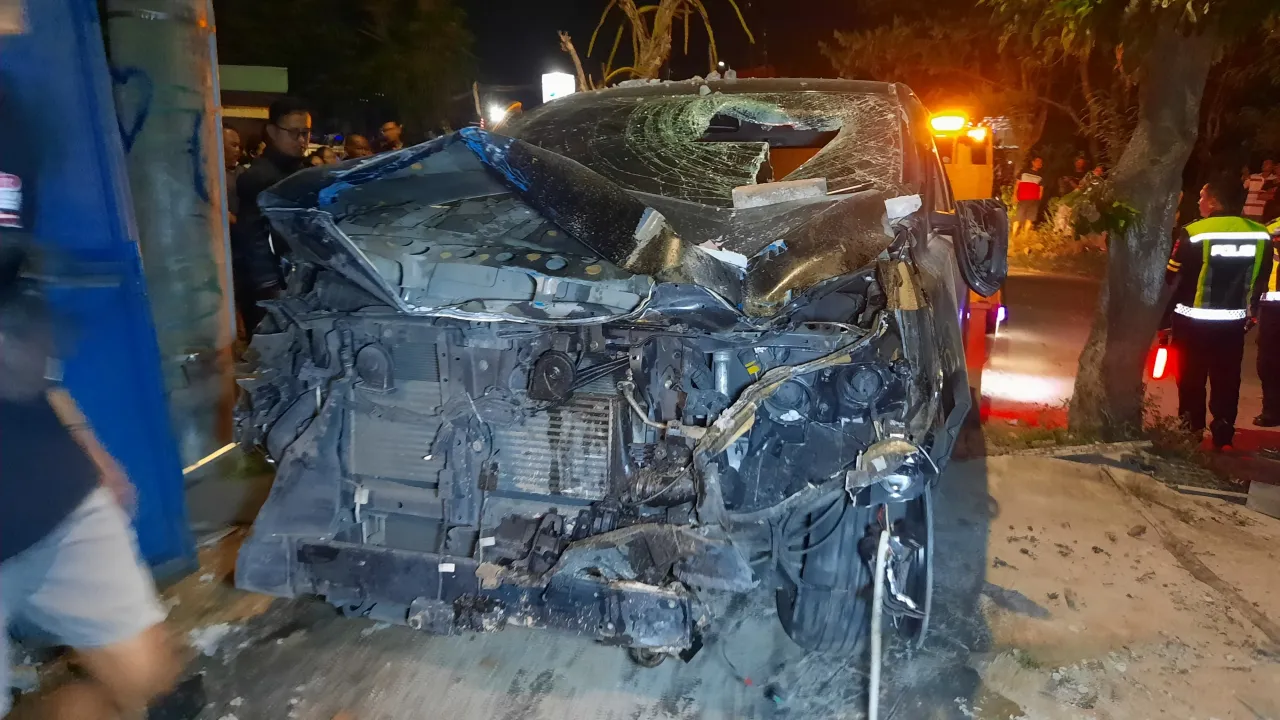 Penyanyi Dangdut Cantika Davinca Terlibat Kecelakaan di Kawedanan, Dua Remaja SMP Tewas di Tempat
