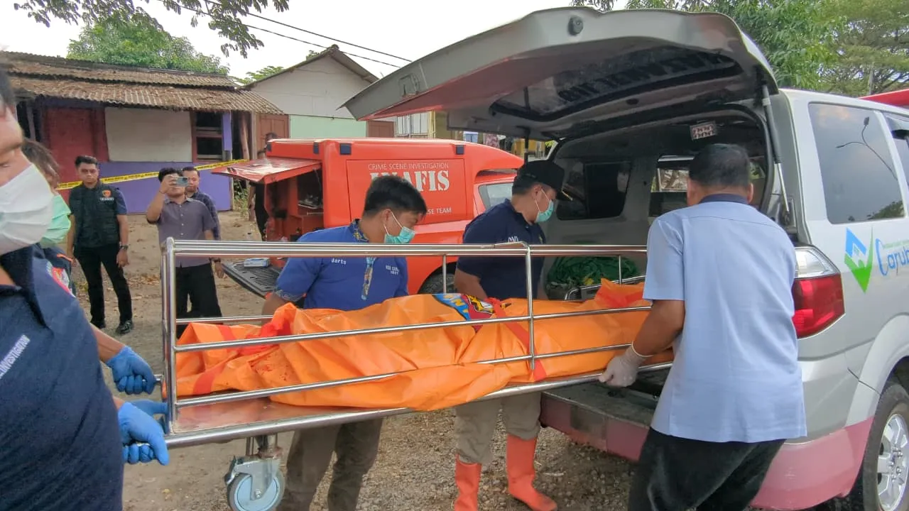 Wanita Ditemukan Tewas Bersimbah Darah di Warung Bypass Saradan, Diduga Korban Pembunuhan