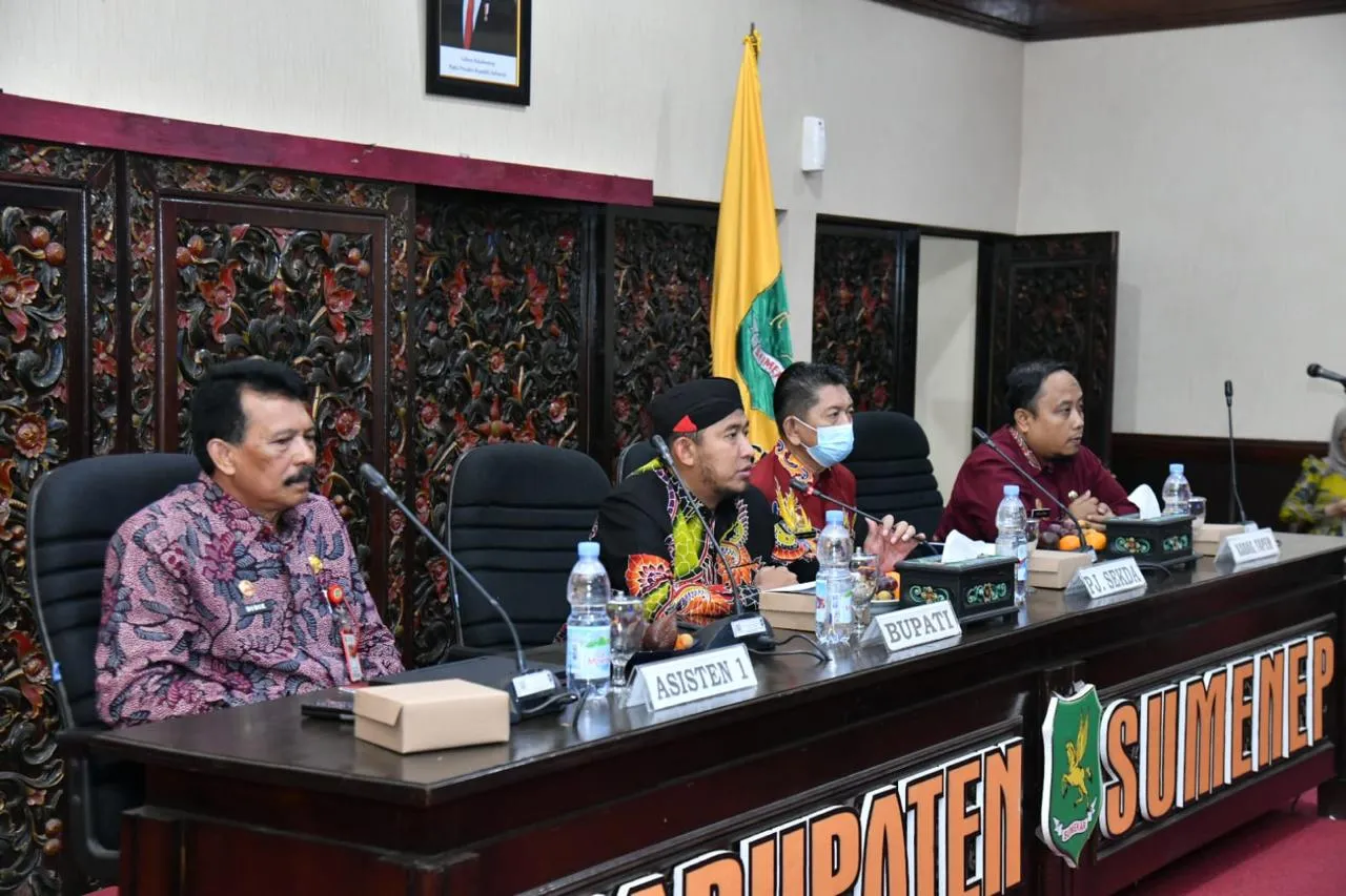 Bupati Fauzi Dorong Camat dan Lurah di Sumenep Terus Berinovasi Lewat Bupati Award 2025