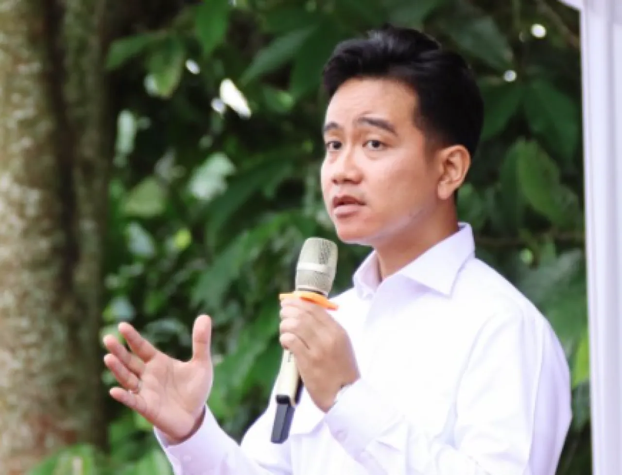 Survei Poltracking Bilang Kepuasan Publik ke Gibran 71 Persen, Pengamat: Akal-Akalan