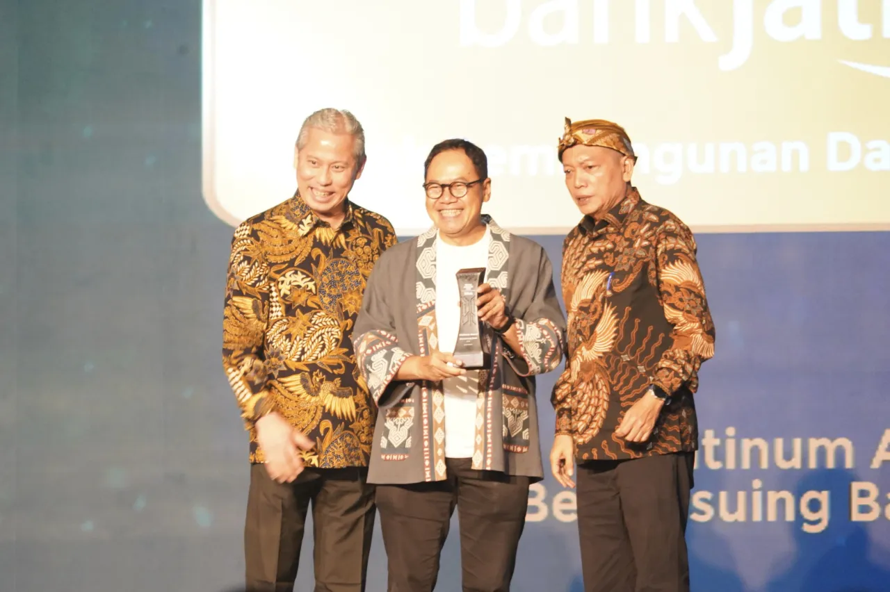 Bank Jatim Raih Best Issuing Bank di Prima Awards 2025