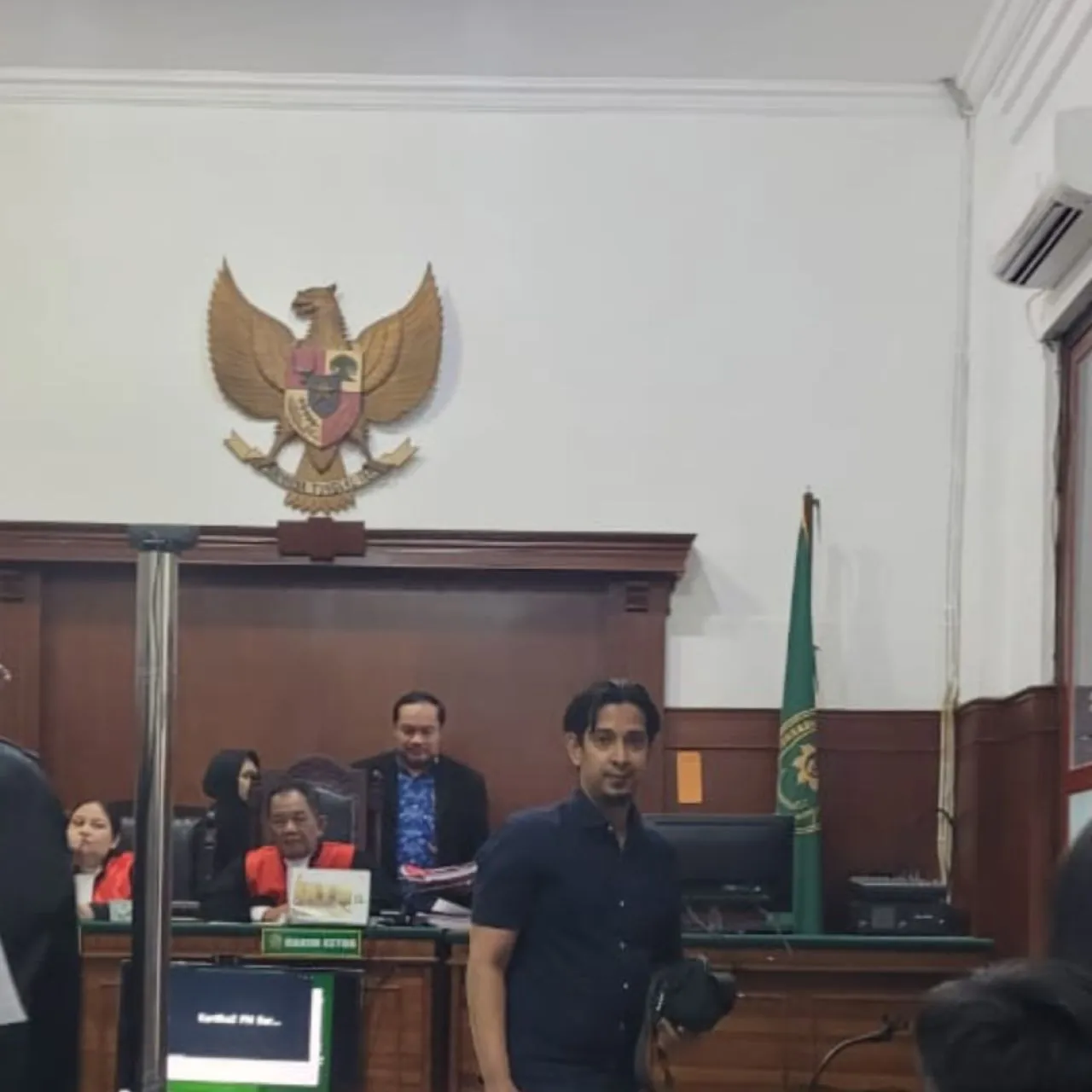 Salim Fahri Abubakar Pemilik UD Asia Diadili Edarkan Obat Berbahaya di Surabaya