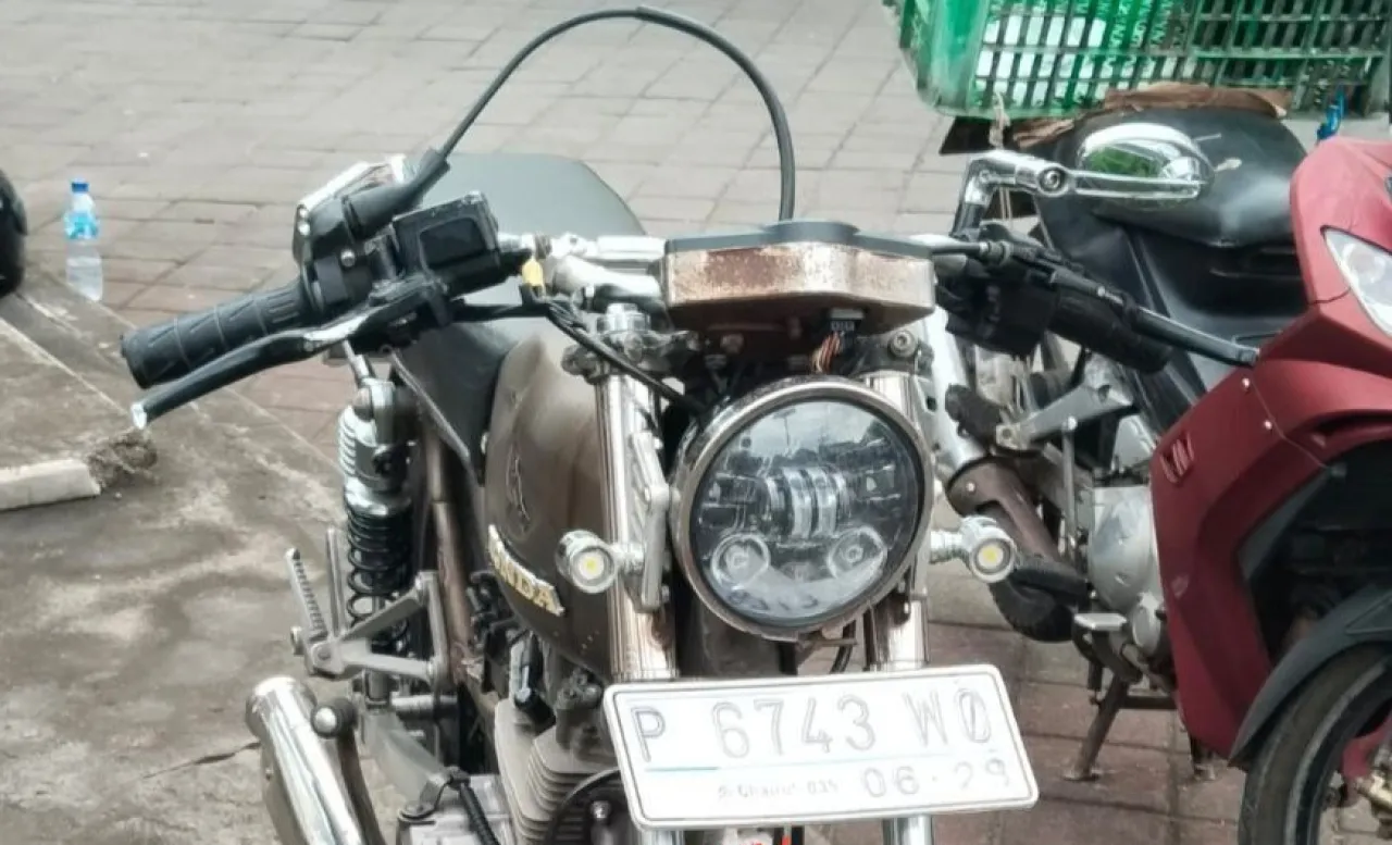 Pria Asal Banyuwangi Tewas Terlindas Truk saat Bantu Dorong Motor