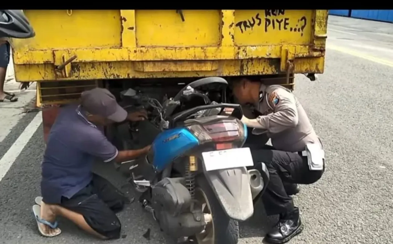 Remaja Asal Ngawi Tewas Tabrak Dump Truk, di Depan Taman Kota Madiun