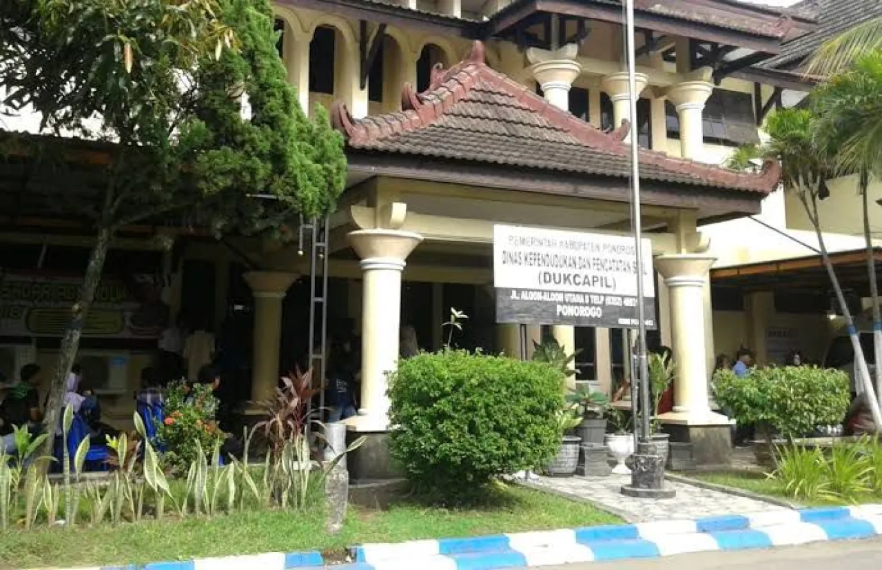 Dampak Mutasi Berujung OTT KPK, Pelayanan Adminduk Lumpuh