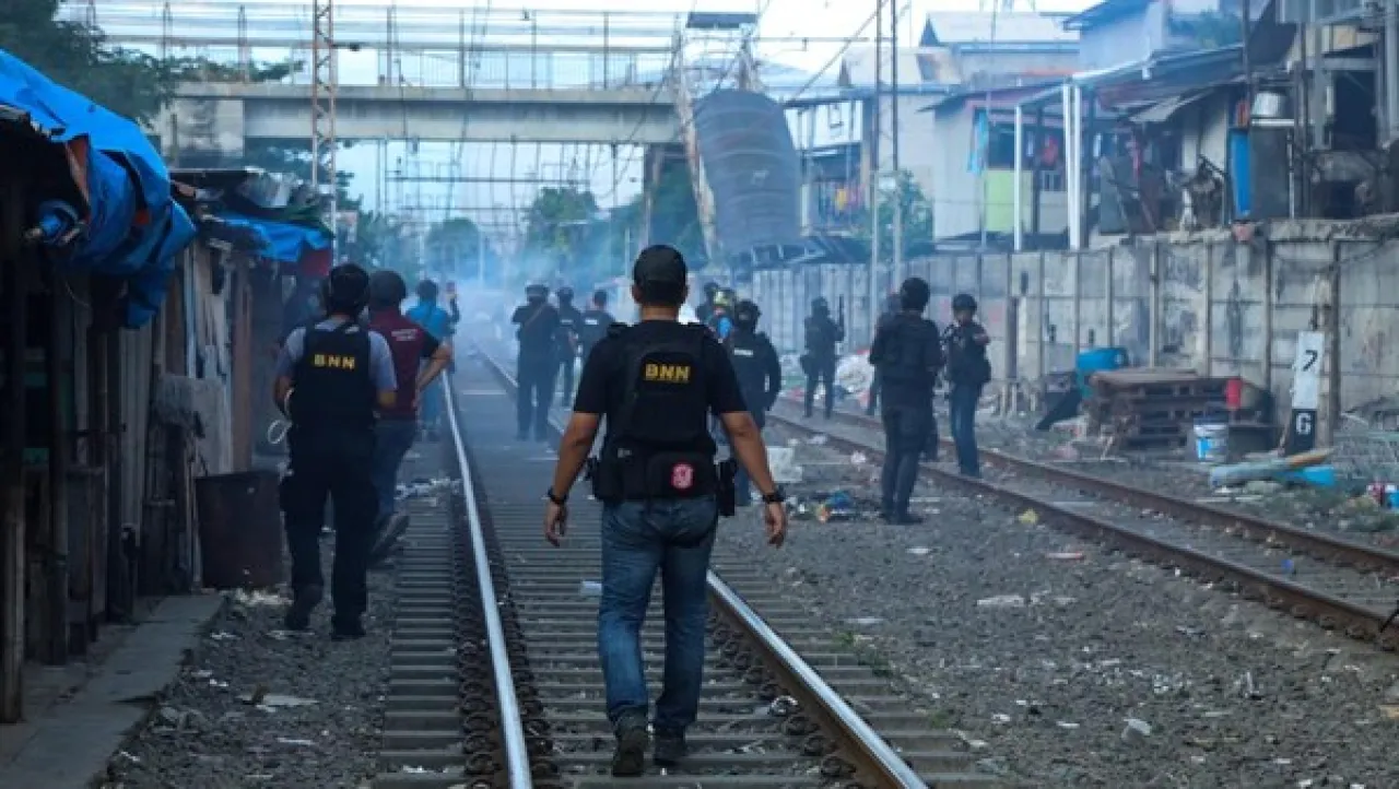 BNN Tangkap 35 Orang dalam Operasi di Kampung Ambon dan Kampung Bahari