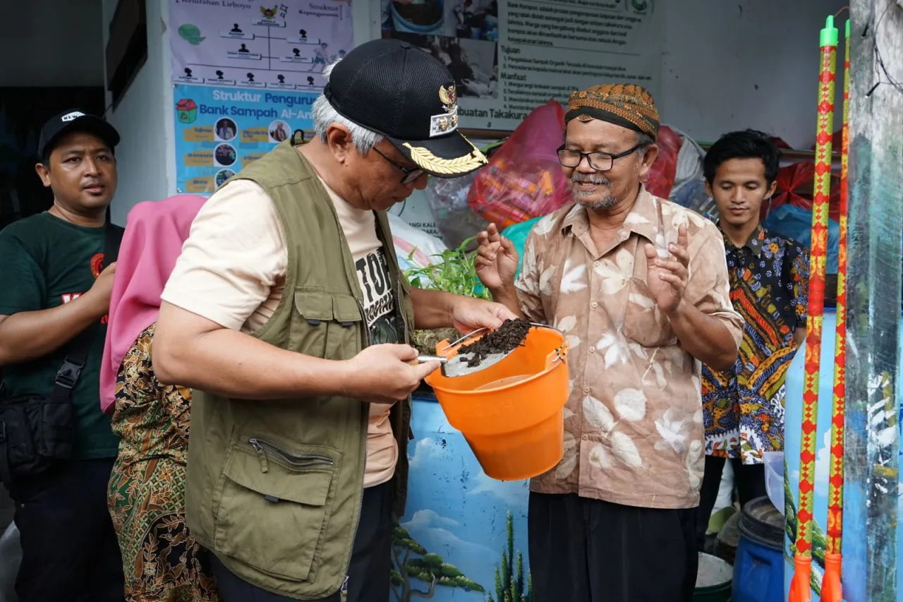 Gus Qowim Ajak Masyarakat Kelola Sampah Sebagai Peluang