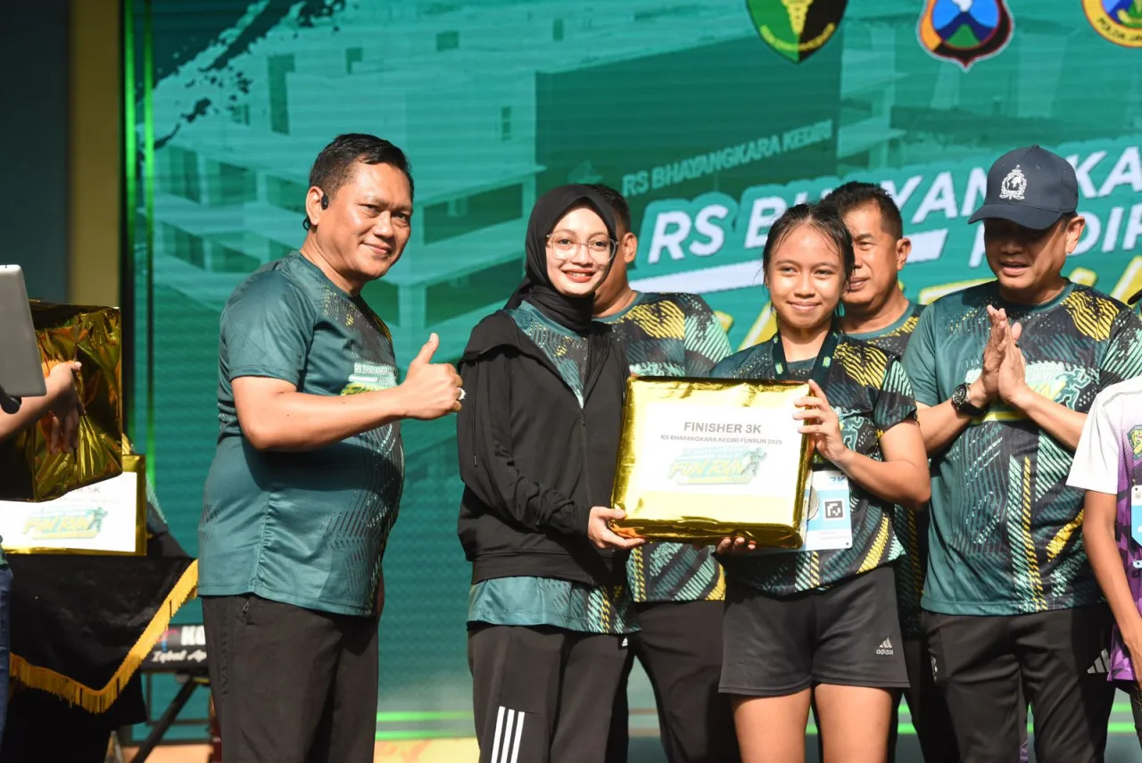Semarak Fun Run RS Bhayangkara, Mbak Wali Dorong Gaya Hidup Sehat di Kota Kediri