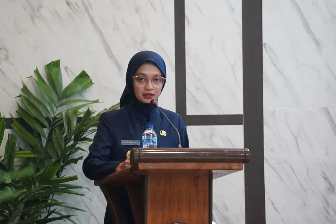 Mbak Wali Paparkan Tantangan dan Strategi dalam Nota Keuangan RAPBD TA 2026
