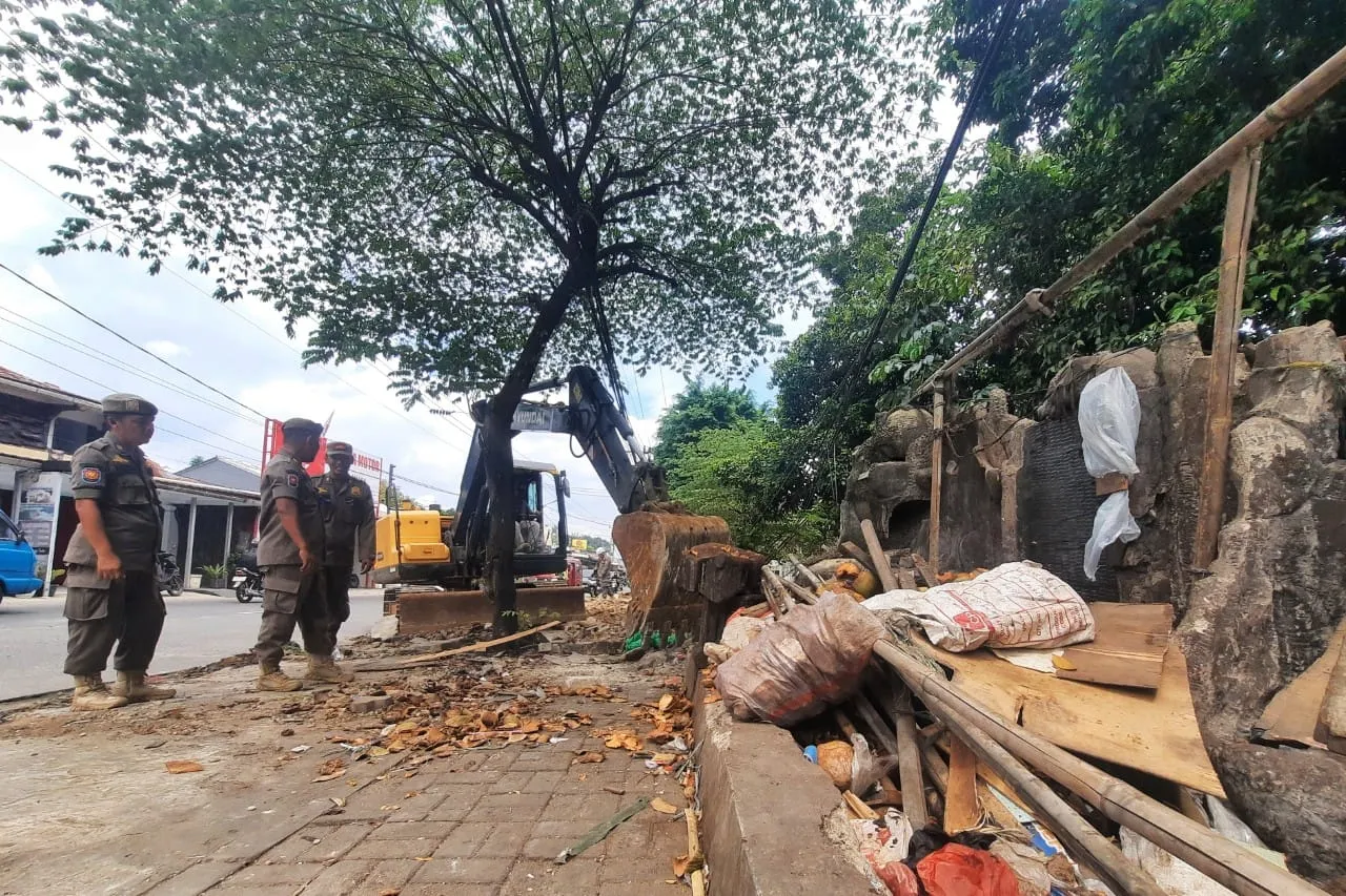 Operasi Penertiban di Citayam, 92 Bangunan Liar Dibongkar Satpol PP Depok