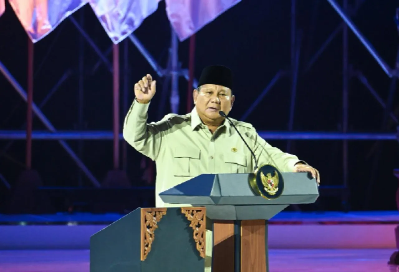 Membaca Pidato Prabowo di Hari Guru 2025 melalui Filsafat Pancasila dan Konstitusi
