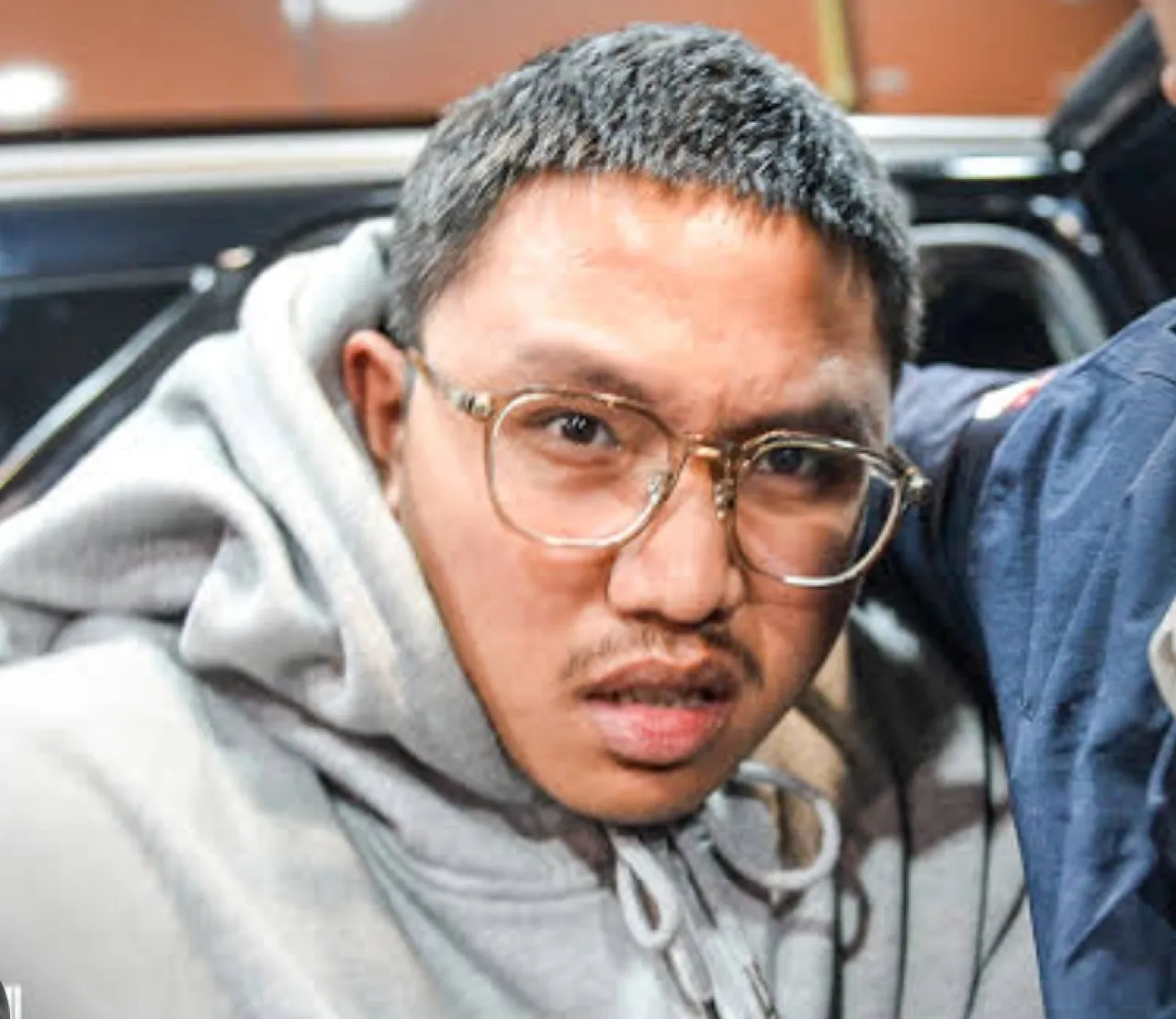 Resbob Hina Suku Sunda Hanya Demi Saweran