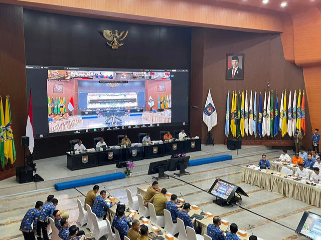 Mendagri Gelar Rakor, Matangkan Kesiapsiagaan Bencana dan Pengamanan Nataru