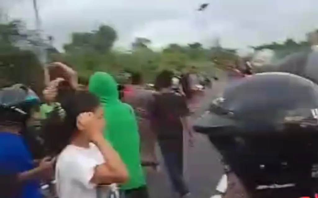 Dua Remaja Putri Luka Parah Akibat Balapan Liar