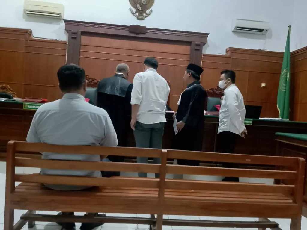 Tipu Jual Rumah Fiktif Rp 650 Juta, Erick Julianus Winardi Diadili di PN Surabaya