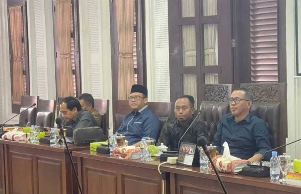 Bapemperda DPRD Kota Malang Matangkan Propemperda 2026, Eddy Widjanarko: Ini Penting untuk Kepastian Hukum Daerah
