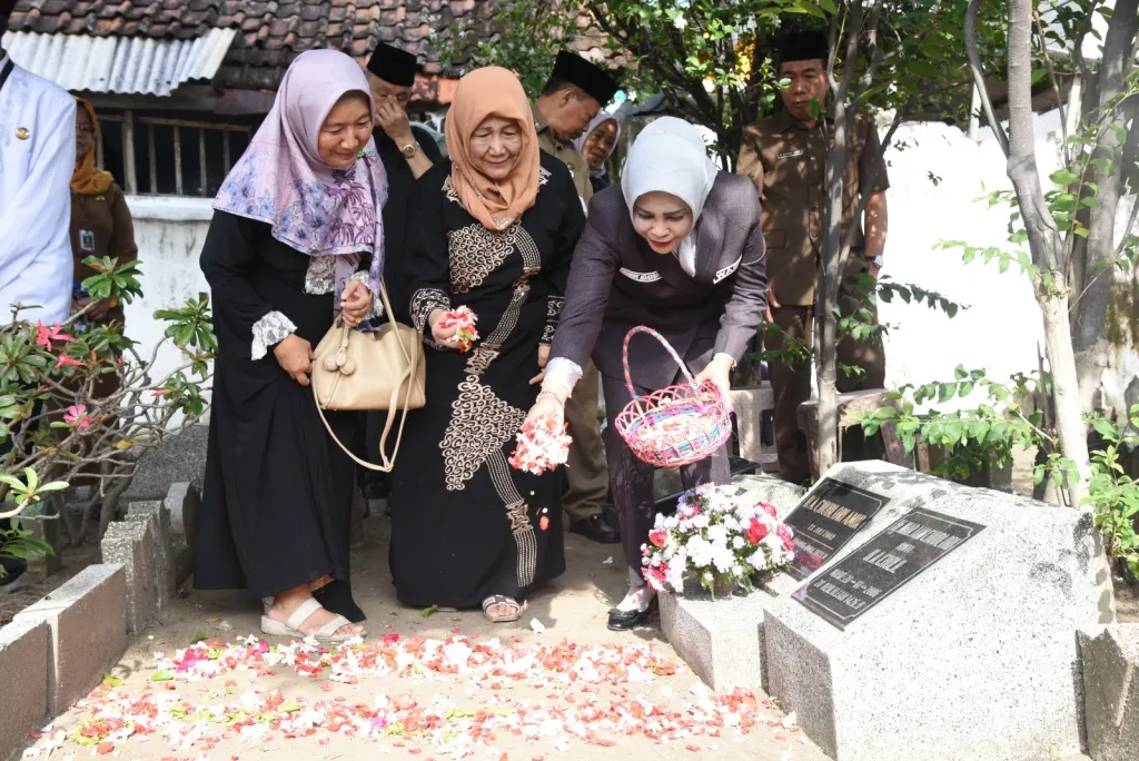 Harjasda ke-167, Wabup Sidoarjo dan Forkopimda Ziarah Makam Mantan Bupati dan Wakil Bupati Sidoarjo