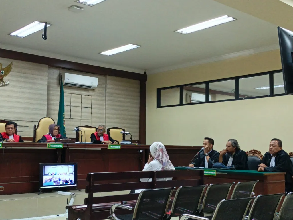 Hakim Bebaskan Notaris Nafiaturrohmah dalam Perkara Gratifikasi dan BPHTB Ngawi