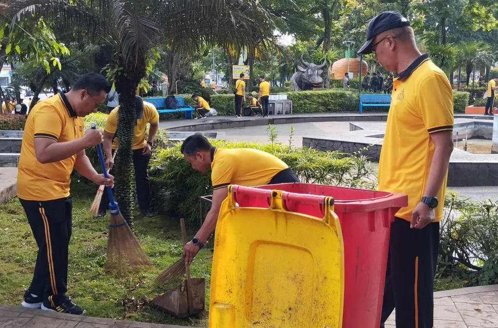 Dukung Arahan Presiden, Polres Batu Gulirkan Program Jumat Bersih