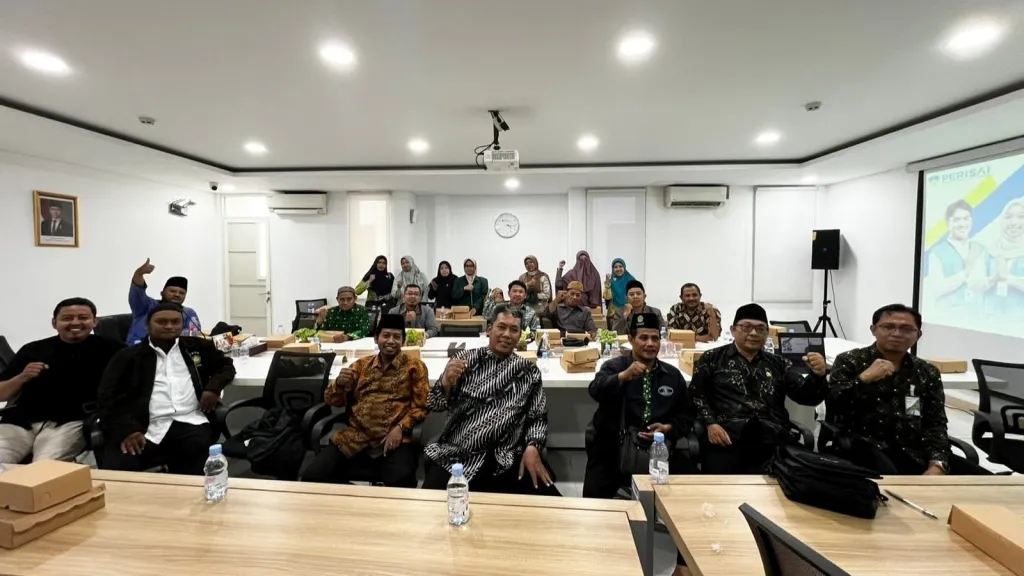 BPJS Ketenagakerjaan Surabaya Karimunjawa bersama perwakilan FKPQI Kota Surabaya, sosialisasi manfaat program dan keagenan Perisai.