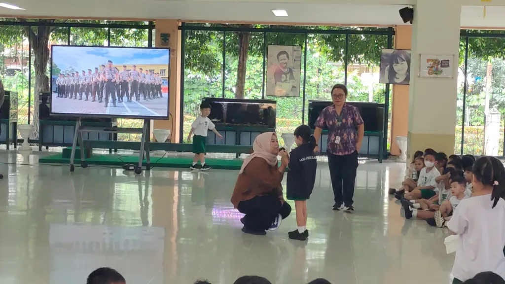 Polsek Serpong Berikan Edukasi Tertib Berlalu Lintas di KB-TK Santa Ursula BSD