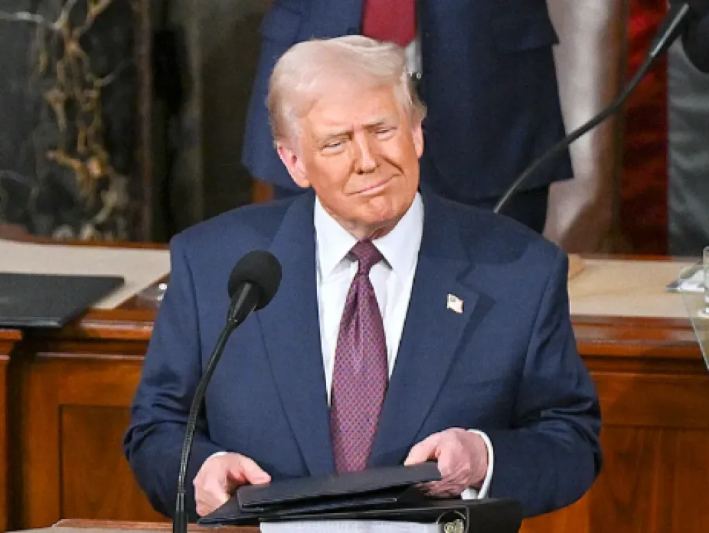 Berdalih Lindungi Rakyat AS, Trump Resmi Umumkan Serang Iran