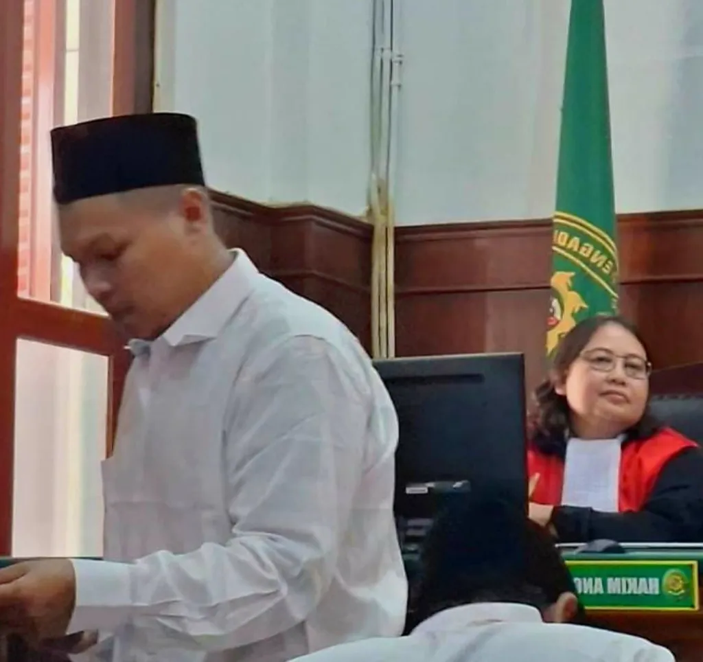 Anak Perwira Polisi di Surabaya Didakwa Jadi Kurir Sabu 72 Gram