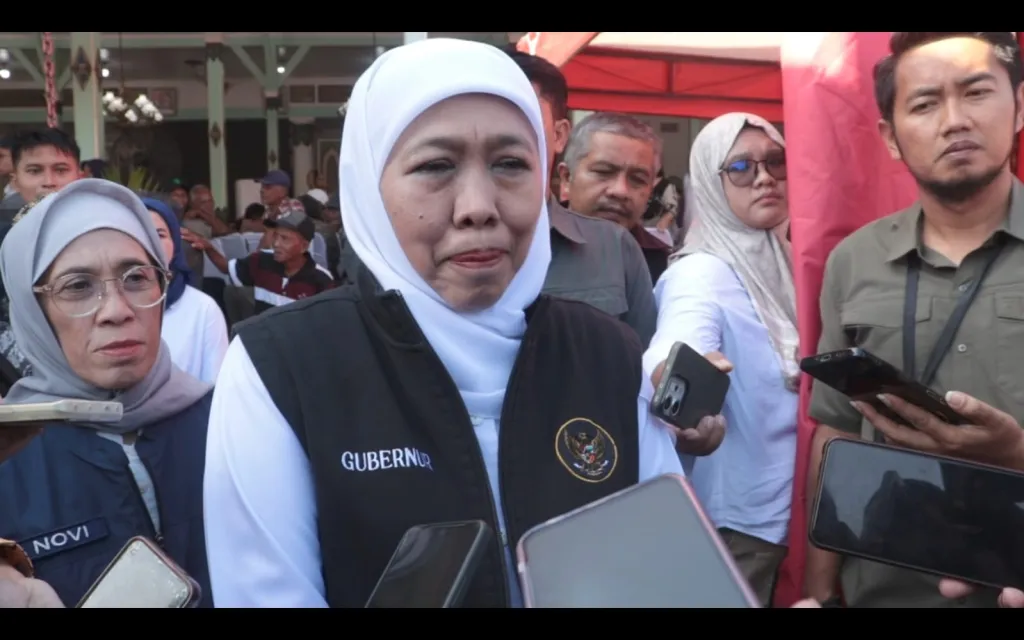 Bersama Siswa SLB, Khofifah Gelar Kegiatan Belanja di Mal Bukan di Pasar Tradisional