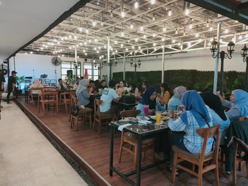 Rekomendasi Buka Puasa di Surabaya, Terrace Nusa Rasa Andalkan Seafood dan Menu Sharing