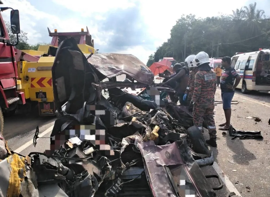 Sopir Positif Narkoba, Truk Tabrak Mobil hingga 3 Orang Tewas