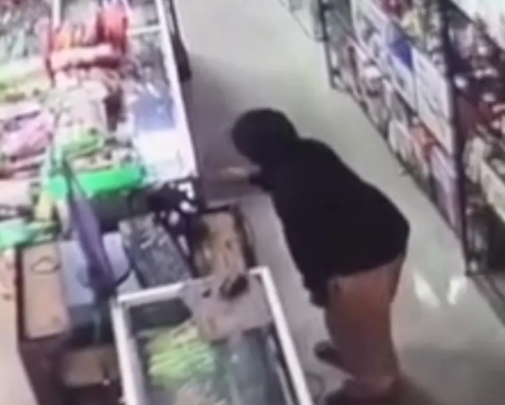 Wanita di Garut Berpura-pura ODGJ saat Kepergok Mencuri