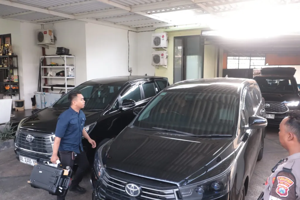 Pengembangan Kasus OTT Walikota Madiun Nonaktif Maidi, KPK Geledah Rumah Kadiskominfo Madiun, Sita Handphone dan Dokumen