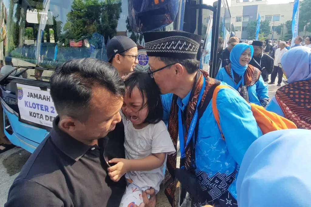 Ratusan Jemaah Haji Depok Diberangkatkan, Kisah Perjuangan Jadi Sorotan