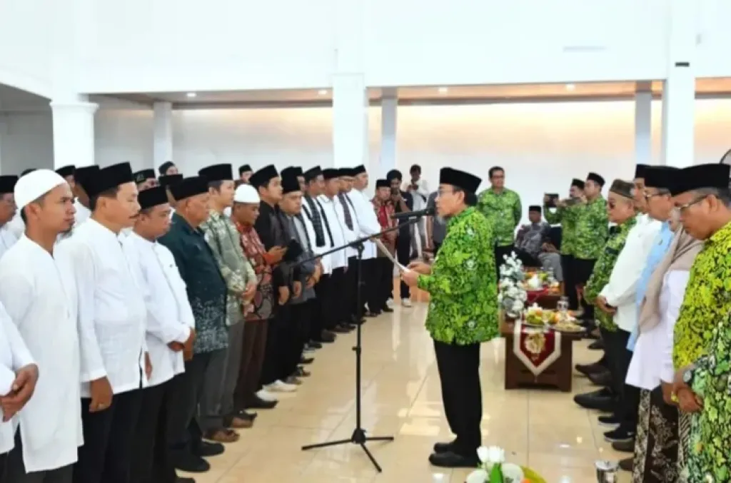 Maigus Nasir Lantik Pengurus Ranting DMI se-Kota Padang