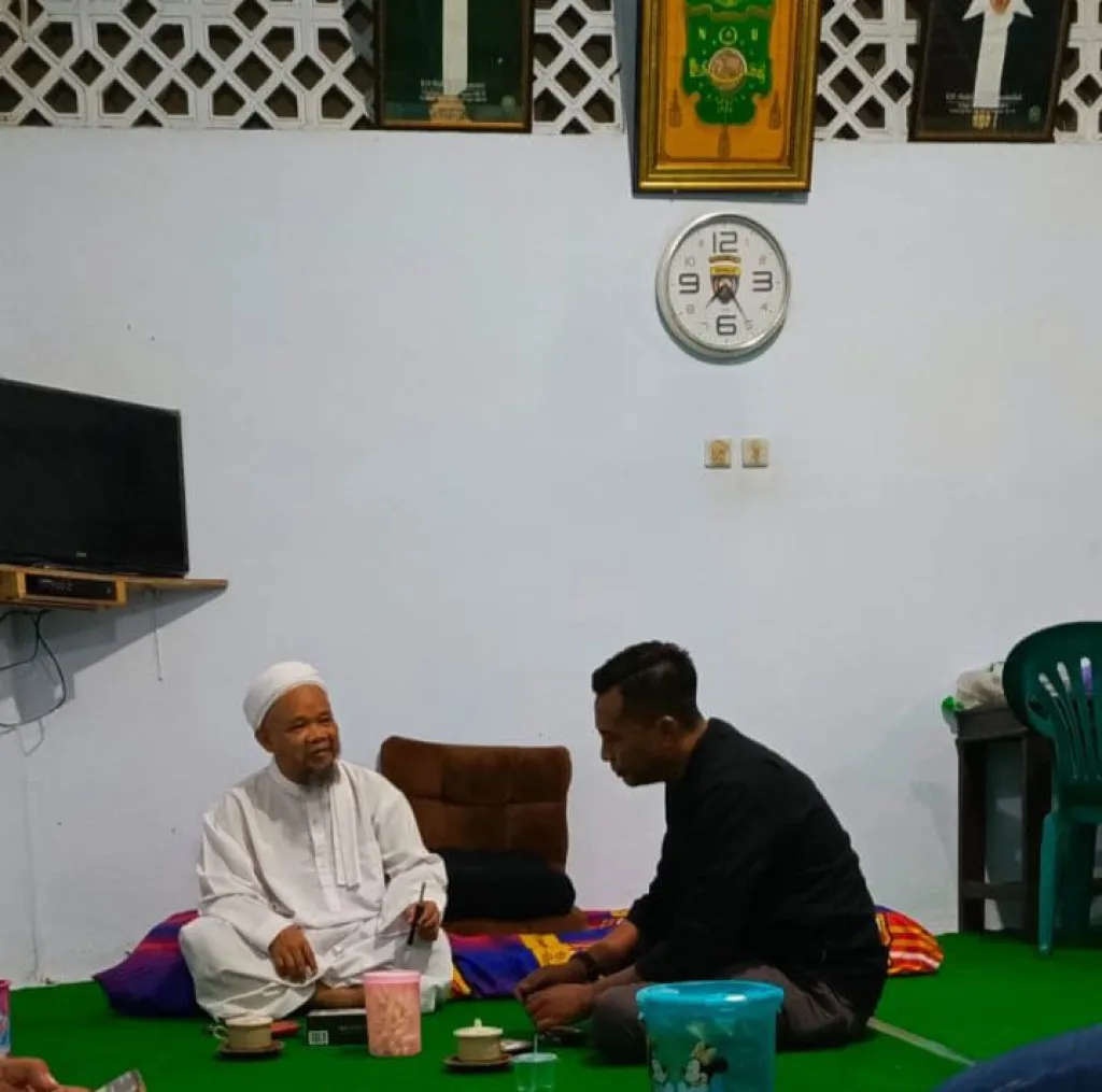 Perkuat Komunikasi Politik, Anton Solihin Sambangi Kediaman Tokoh NU Magetan