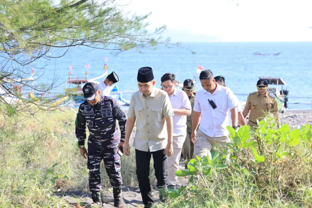 Sidak Jalur Selatan, Gus Fawait Kaget Temukan Tambak Udang Ilegal Menjamur di Pesisir Jember