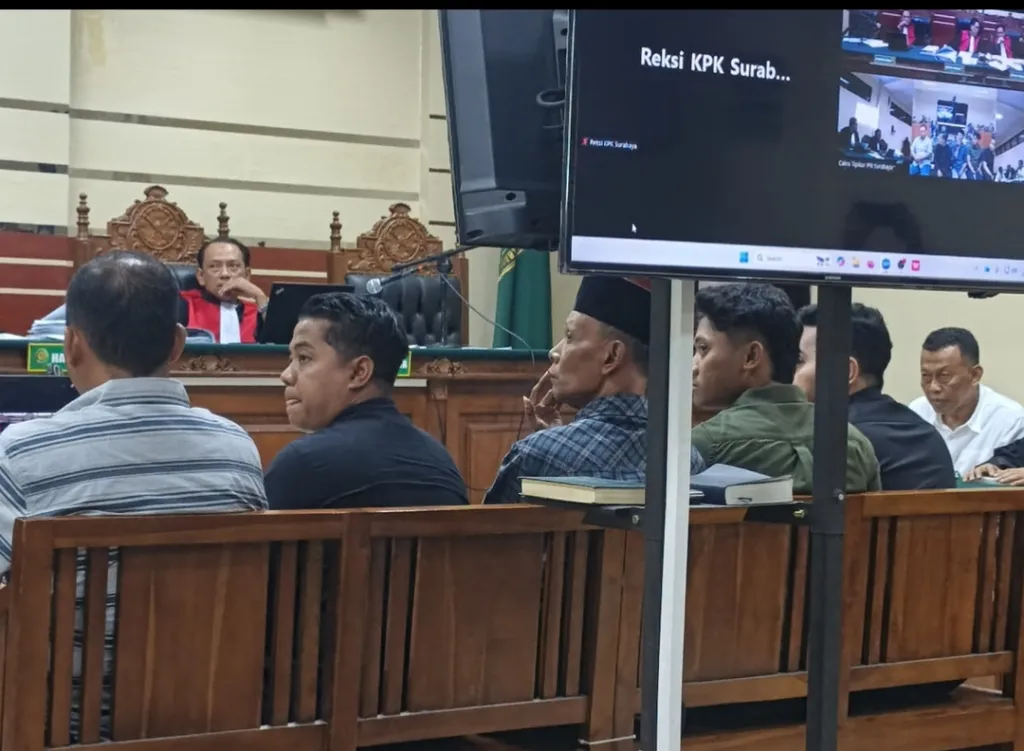 Hakim Minta KPK Kejar Dugaan Aliran Uang Rp1,4 Miliar ke Eks Bupati Ponorogo Ipong Muchlissoni