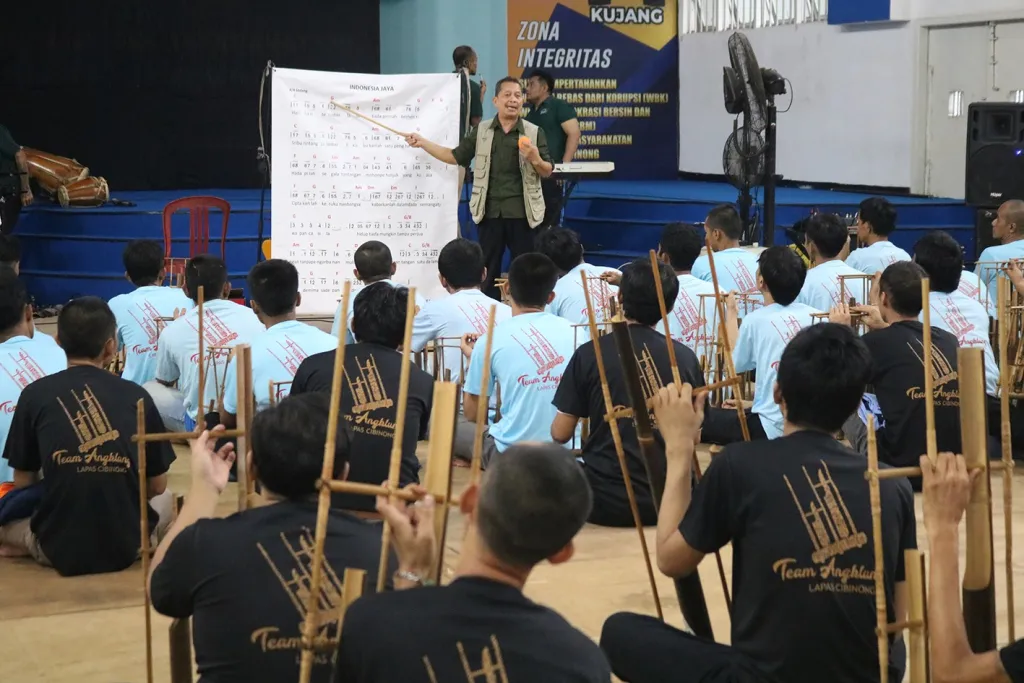 Lapas Cibinong Perkuat Pembinaan Warga Binaan Lewat Seni Angklung dan Budaya