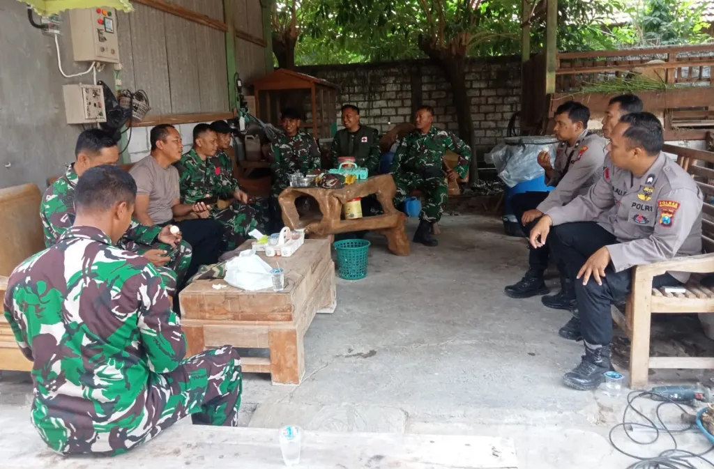 TMMD 129 Bojonegoro : Sinergi TNI-Polri Kian Solid, Bergandengan Tangan Dukung Pembangunan Desa Kesongo