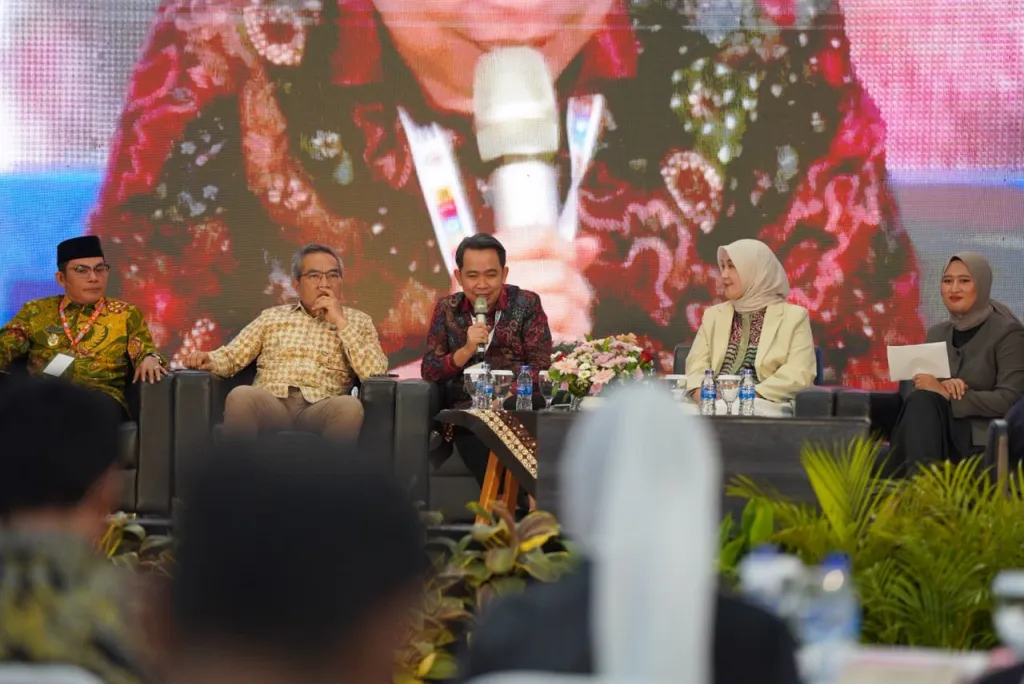Bupati Jember Gus Fawait Sebut Pendidikan Kunci Pengentasan Kemiskinan di Konferensi Pendidikan Indonesia 2026