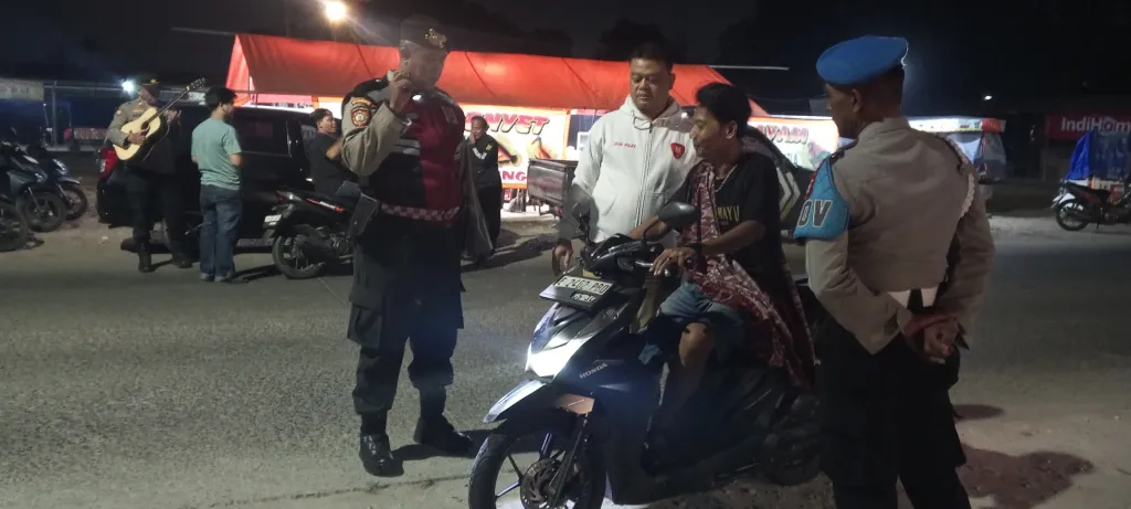 Patroli Blue Light hingga Dini Hari, Polsek Jatisampurna Ciptakan Rasa Aman di Wilayah Rawan