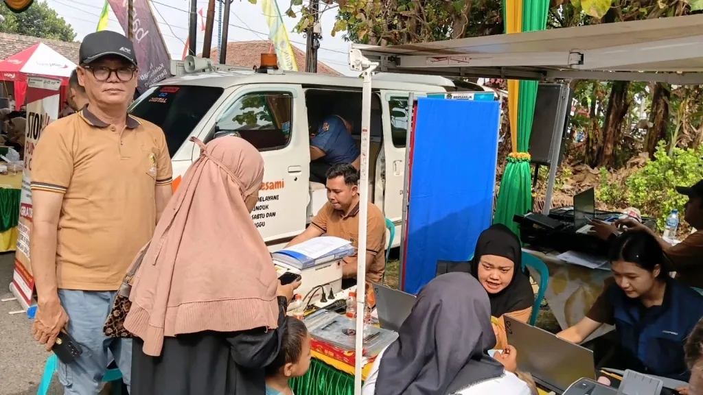 Bahana Bersahaja di Desa Teguhan, Dukcapil Madiun Layani Pembaruan KK hingga Perubahan Data Warga