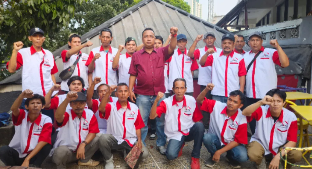 Aktivis Kaukus Muda Anti Korupsi (KAMAKSI).