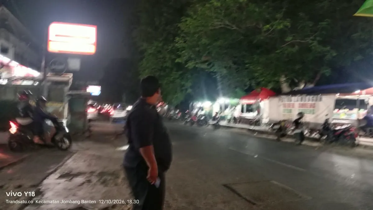 Pemkot Cilegon Ompong, Tak Punya Nyali Tertibkan PKL Depan Polres dan Area DPRD 