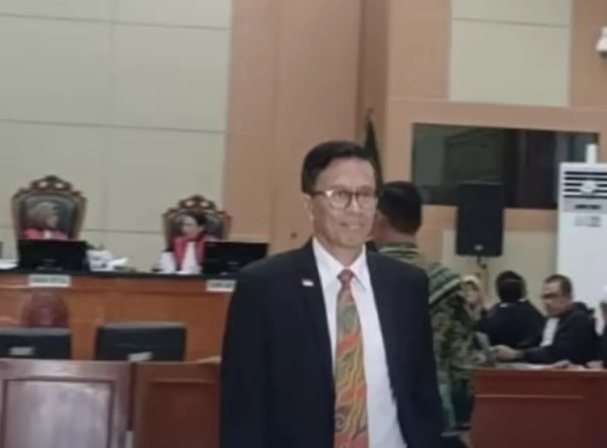 Meski Tak Pernah Lihat Langsung,  Andi Azwan Yakin Ijazah Jokowi 100 Persen Asli