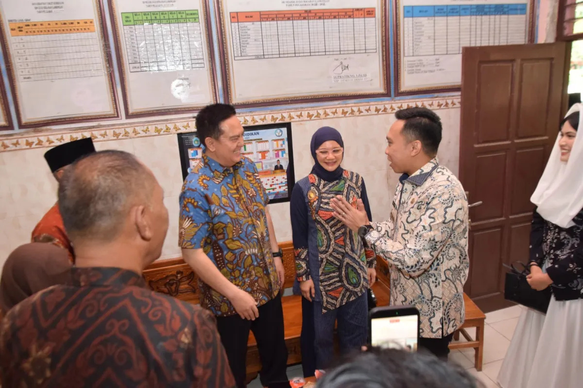Sanggar Mbah Guru Lamongan Buktikan Batik Desa Mampu Menginspirasi Indonesia