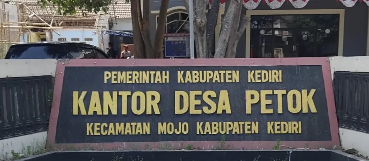 Kantor Desa Petok, Kecamatan Mojo, Kabupaten Kediri. Foto: Moch Arifin