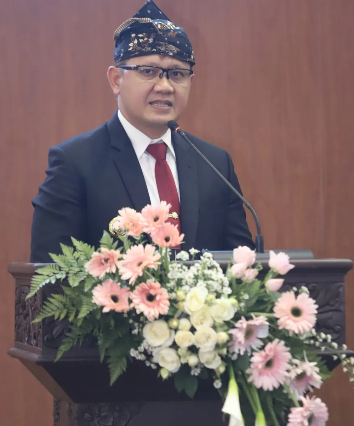 Hari Jadi ke-25 Kota Batu, Aries Agung Paewai Apresiasi Nurochman–Heli: Pembangunan Harus Berdampak bagi Rakyat