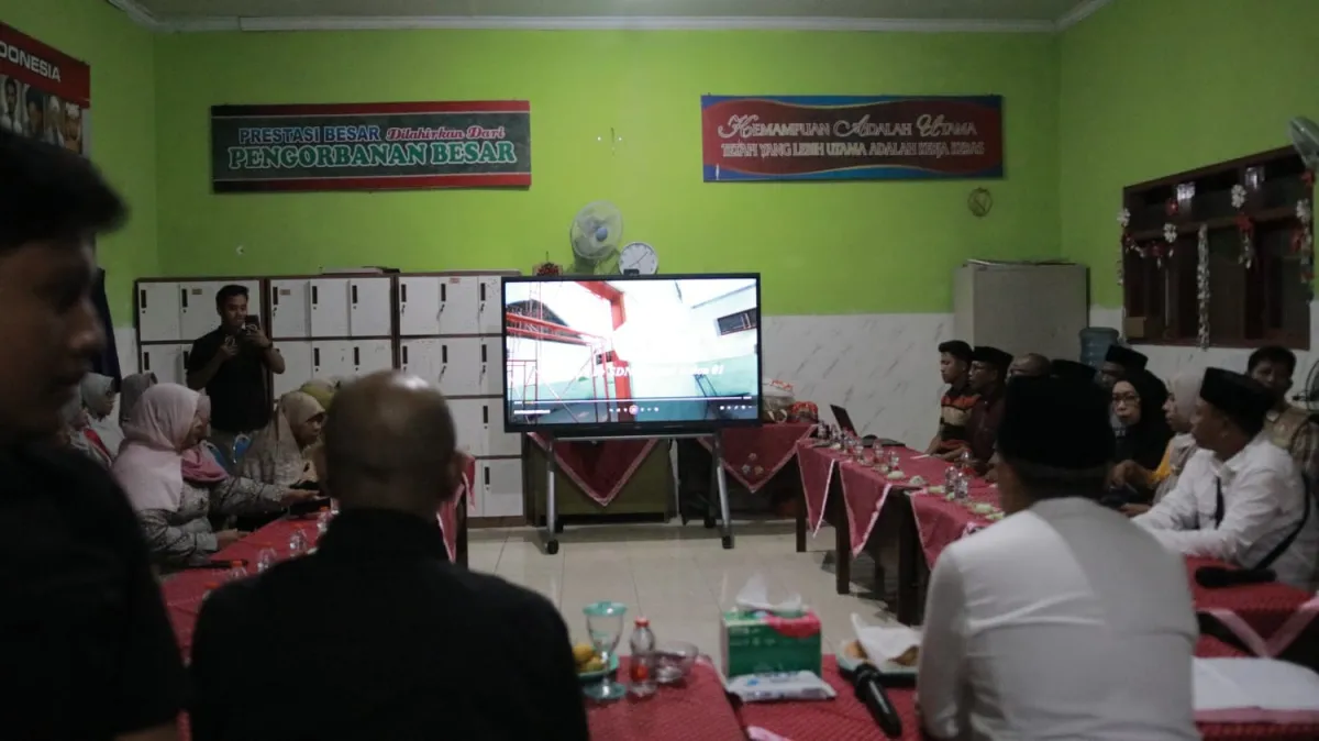 Gus Fawait Cek Revitalisasi SDN Tanggul Kulon 01 dan Alun-Alun Tanggul, Dorong Pemerataan Ekonomi hingga Pendidikan